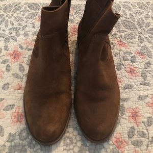 Gianni Bini  Suede Ankle Boots Sz 9